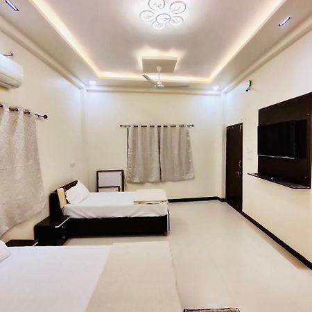 Ap Suite - By Ap Villa'S And Resort'S Ujjain Eksteriør billede
